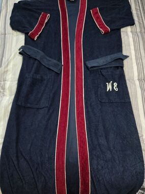 Vintage 1970s/1980s Harcourt Men's Velour Robe – Navy Blue with Burgundy Trim